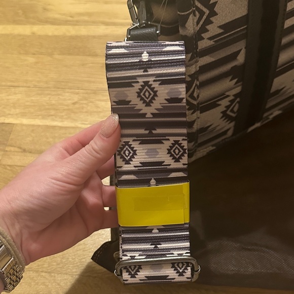 Wrangler Black and Gray Purse - Picture 6 of 9